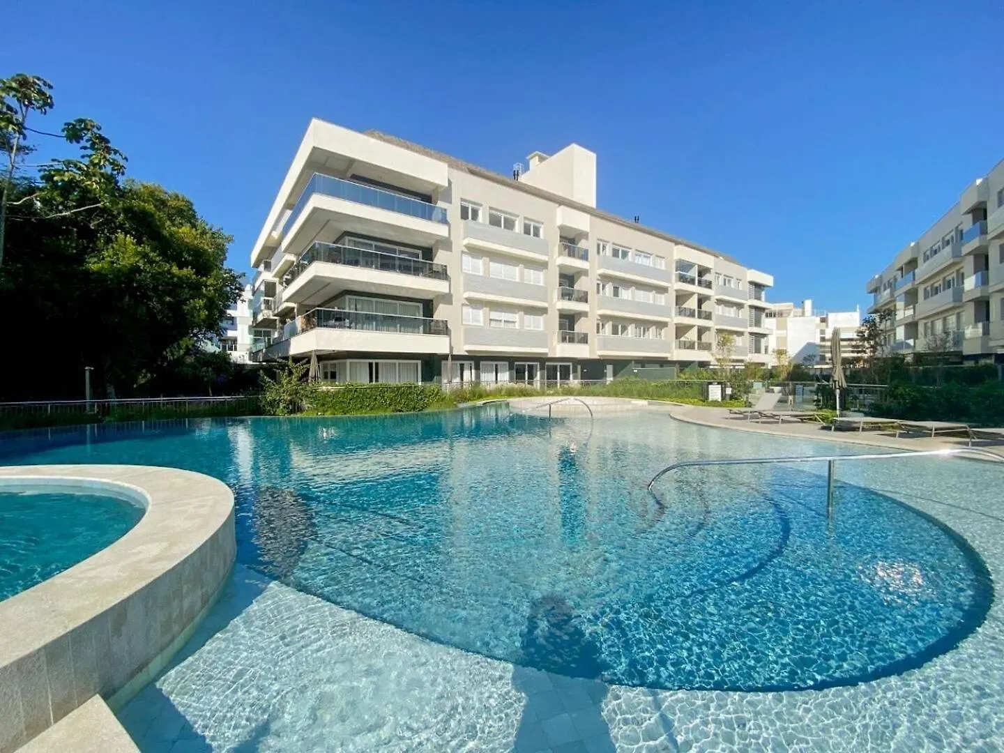 Apartamento Novo 2 Suites Jurere Florianópolis